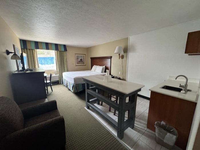 the boardwalk inn