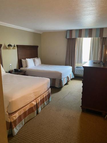 the boardwalk inn