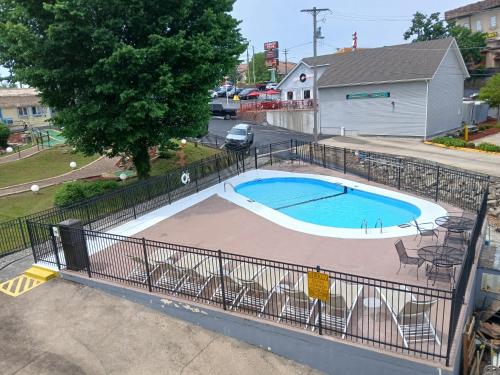 the boardwalk inn