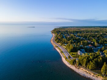 globalstay brand new house in port elgin