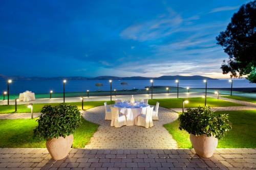 makis inn resort