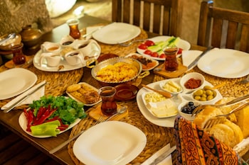 cappadocia inans cave and swimming pool hot