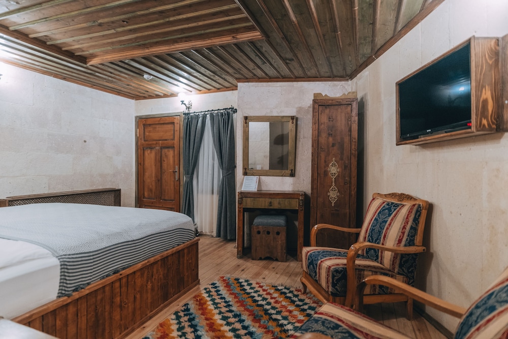 sora cave hotel