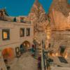 sora cave hotel