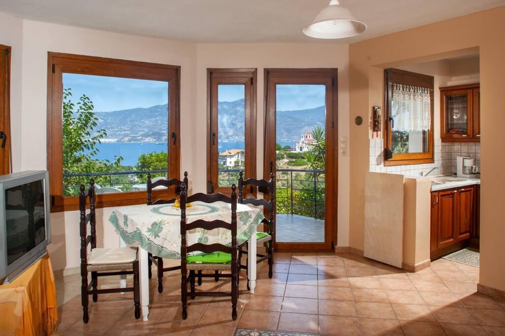 villa karmelina flat