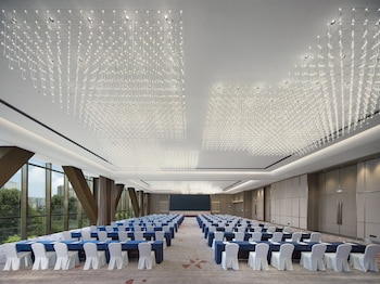 crowne plaza hangzhou linping an ihg hotel