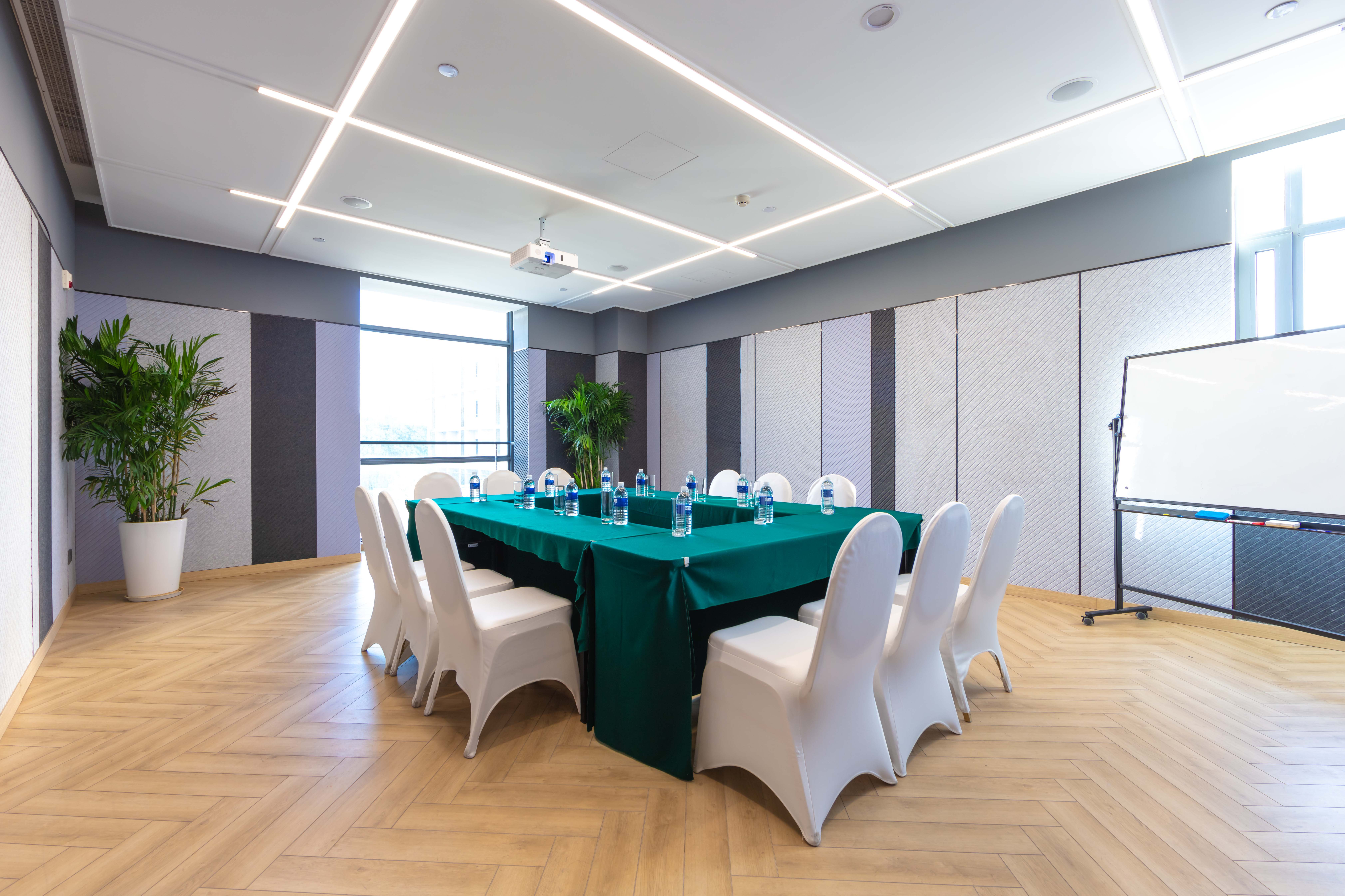 holiday inn express shanghai pudong airport an ihg hotel