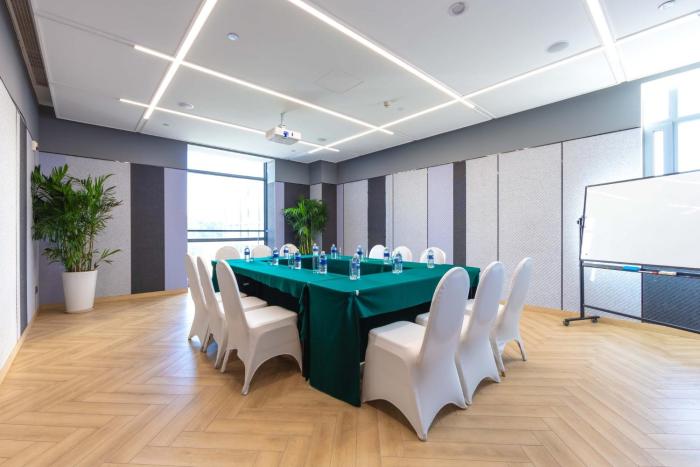 holiday inn express shanghai pudong airport an ihg hotel