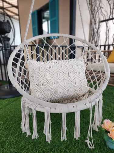 capital o 75422 million pillows