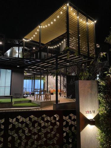 capital o 75422 million pillows