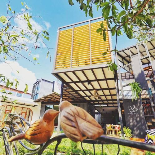 capital o 75422 million pillows