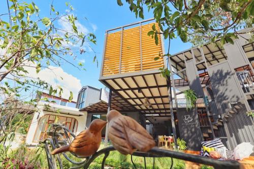 capital o 75422 million pillows