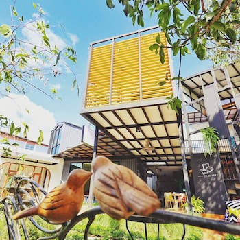 capital o 75422 million pillows