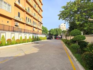 joli hotel