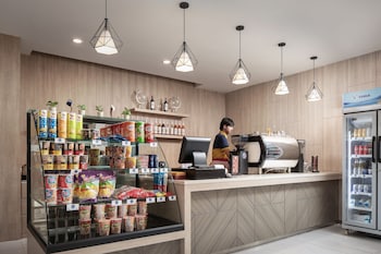 joli hotel