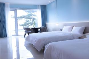 calacatta hotel and resort