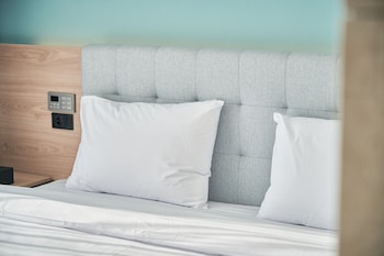 calacatta hotel and resort