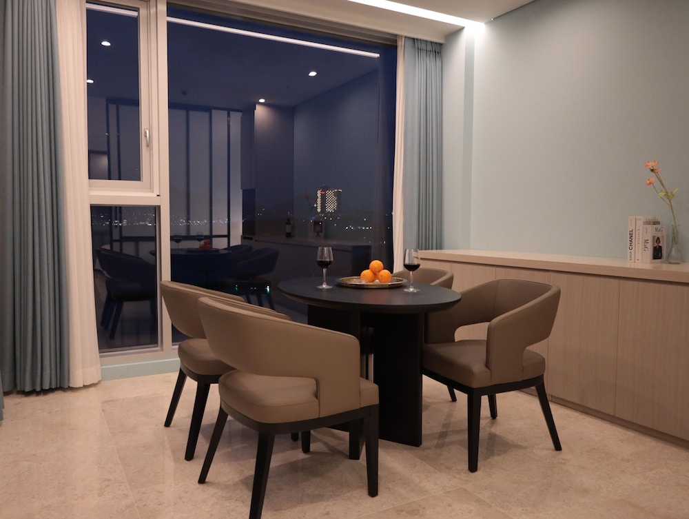 calacatta hotel and resort