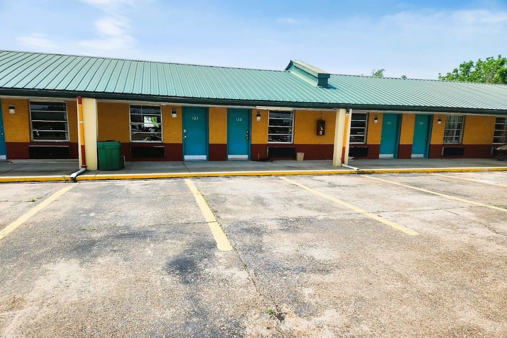 travel inn by oyo hwy 80 jackson
