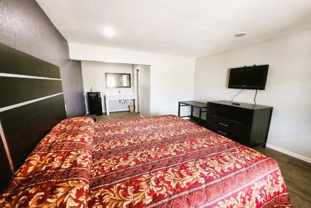travel inn by oyo hwy 80 jackson