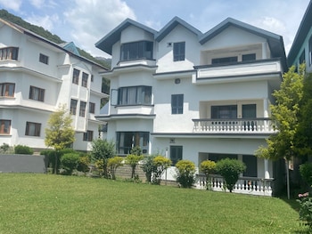 fresco hotel and residences