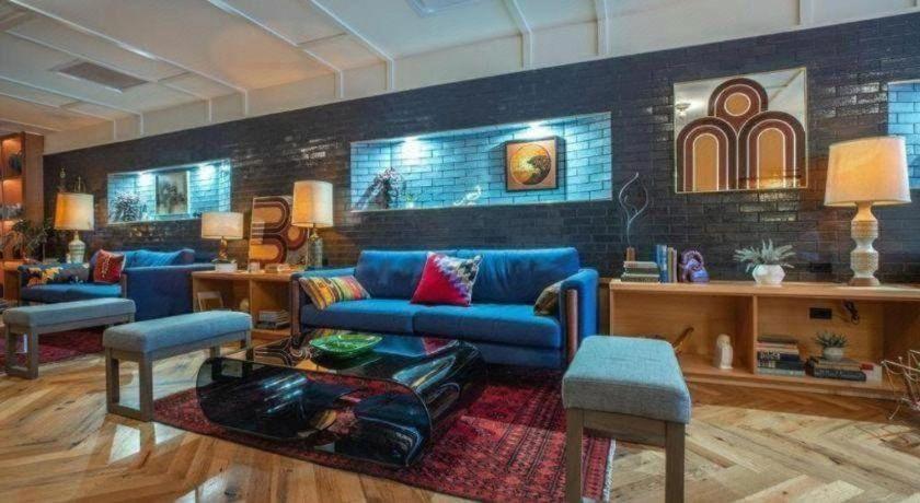 found hotel chicago river north