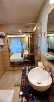 hotel yakroo manang