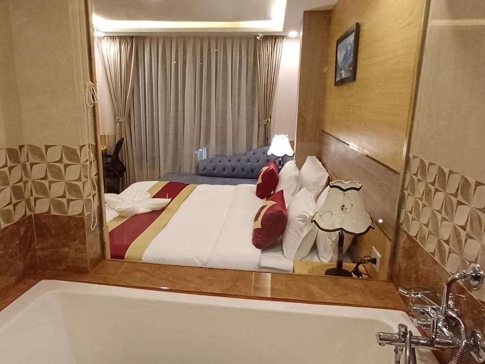 hotel yakroo manang