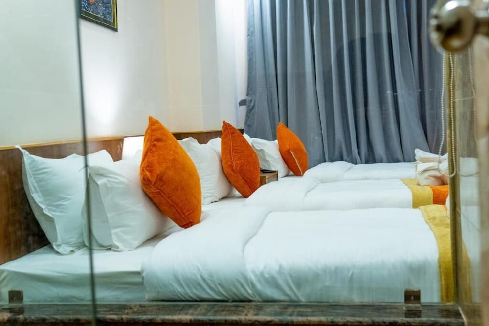 hotel yakroo manang