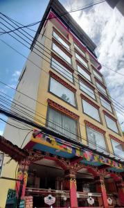 hotel yakroo manang