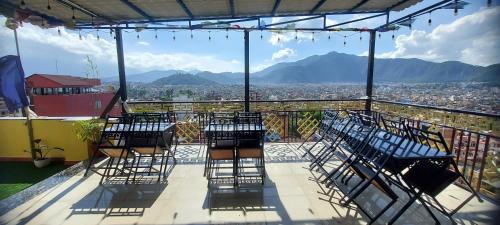 hotel yakroo manang