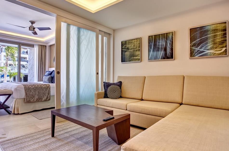 royalton riviera cancun an autograph collection all inclusive resort and casino