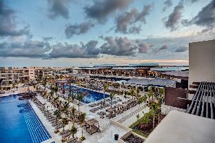 royalton riviera cancun an autograph collection all inclusive resort and casino