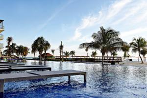 royalton riviera cancun an autograph collection all inclusive resort and casino