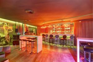 royalton riviera cancun an autograph collection all inclusive resort and casino