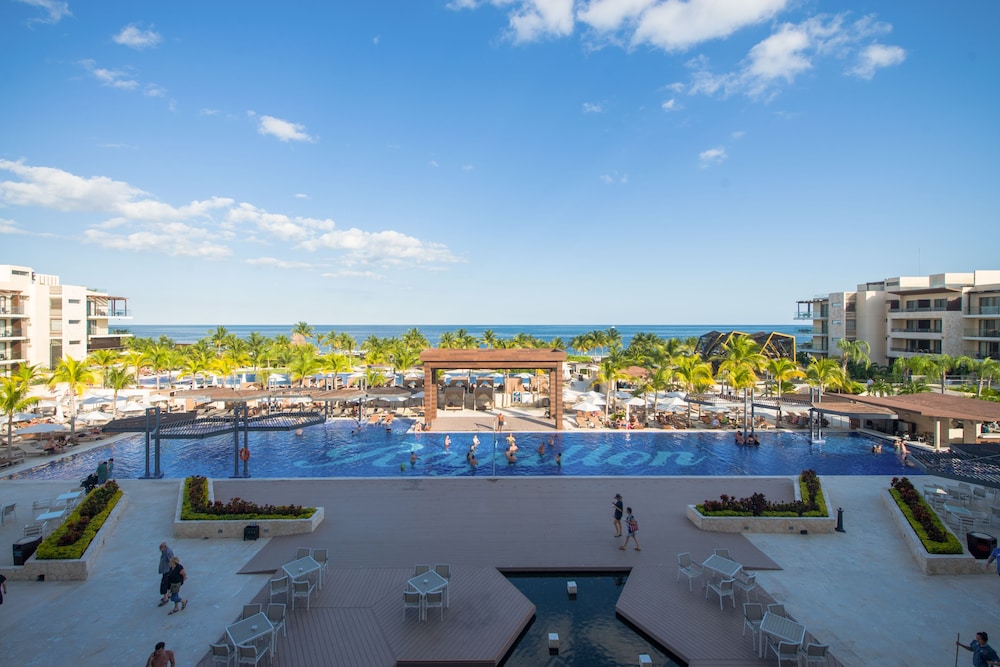 royalton riviera cancun an autograph collection all inclusive resort and casino