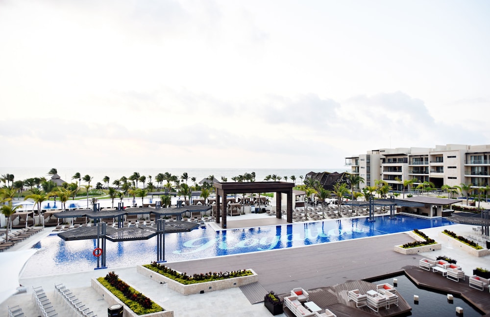 royalton riviera cancun an autograph collection all inclusive resort and casino