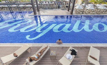 royalton riviera cancun an autograph collection all inclusive resort and casino