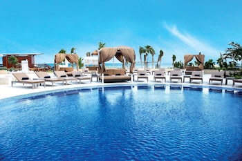 royalton riviera cancun an autograph collection all inclusive resort and casino