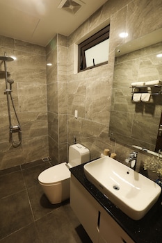 royal van phu hotel