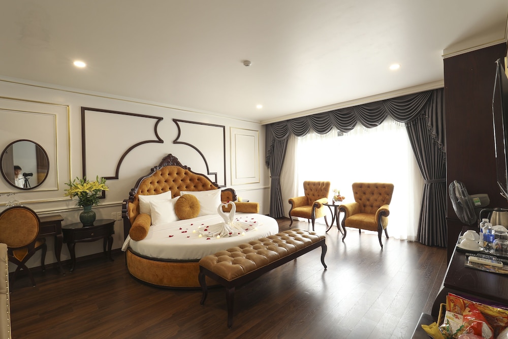 royal van phu hotel