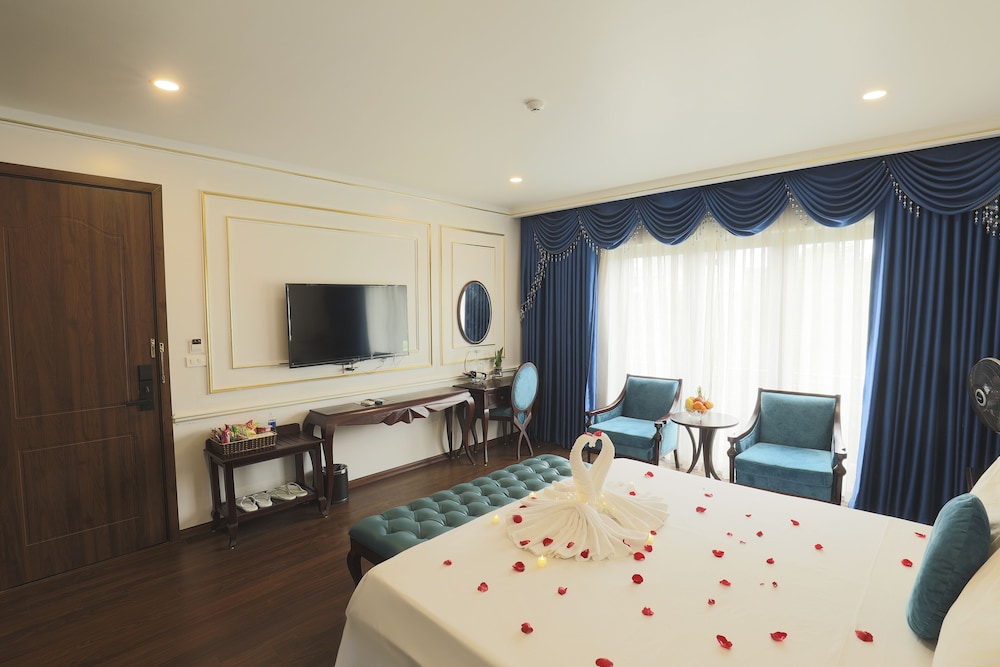 royal van phu hotel