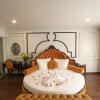 royal van phu hotel