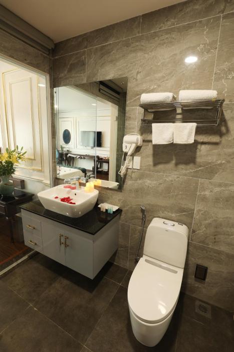royal van phu hotel