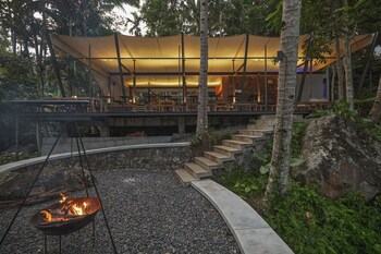 kunang kunang tent resort