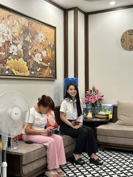 the cosy inn hanoi hotel