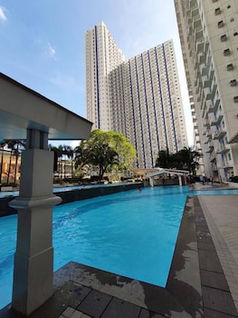 grass residences staycation tandm