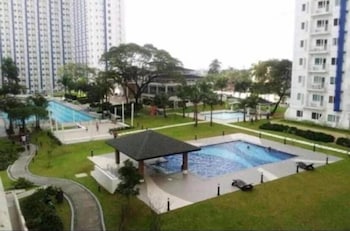 grass residences staycation tandm