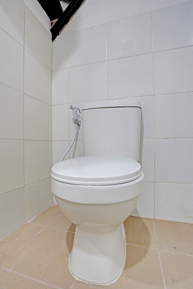 super oyo 91618 hotel nawangwulan