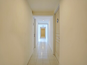 super oyo 91618 hotel nawangwulan